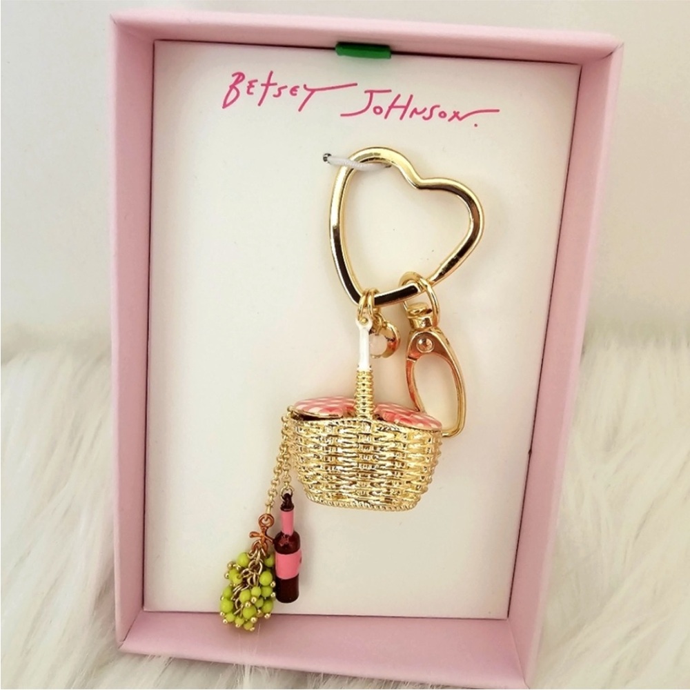 Betsey Johnson Gold Basket Keychain